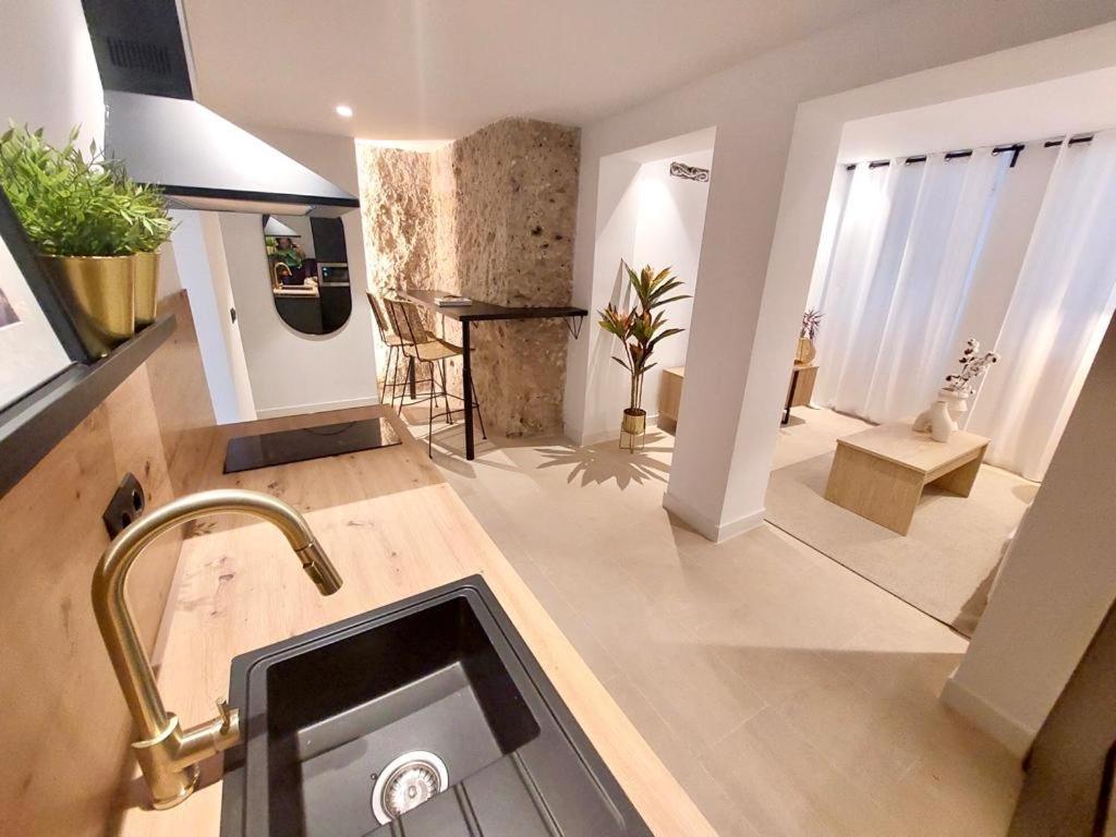 Helearon Suite Málaga Buitenkant foto