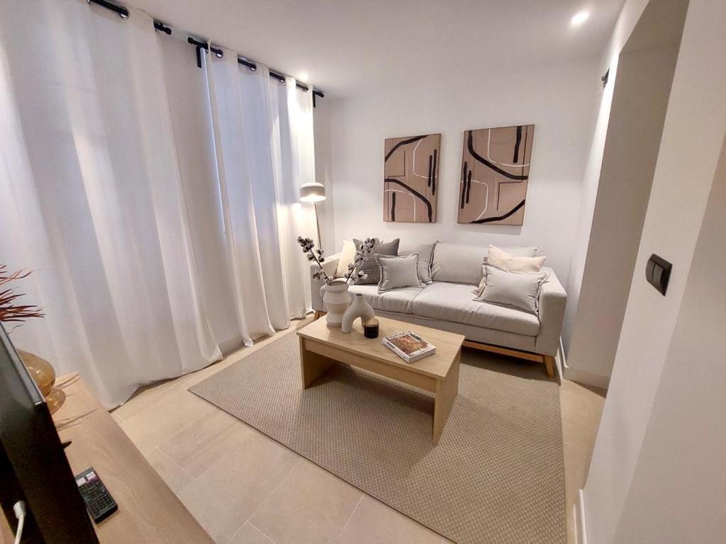 Helearon Suite Málaga Buitenkant foto